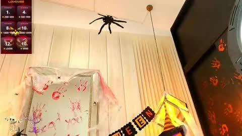 Snapshot of femboy_max chatting on 1, 11, 2025 Femboy Max online show from 1, 11, 2025