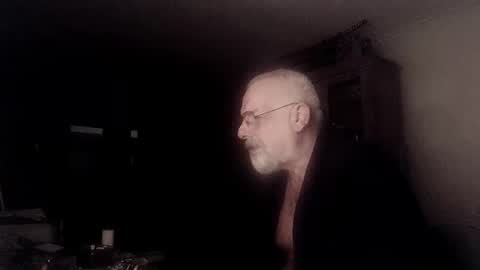 Snapshot of femdom_sub chatting on 18, 1, 2025 femdom_sub online show from 18, 1, 2025