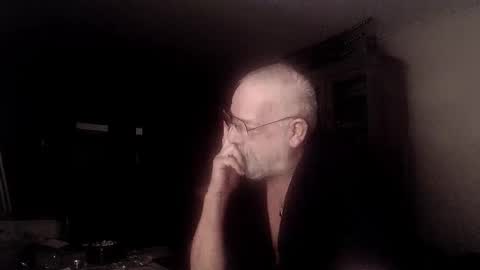 Snapshot of femdom_sub chatting on 22, 1, 2025 femdom_sub online show from 22, 1, 2025