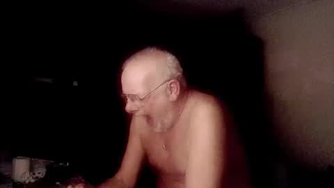 Snapshot of femdom_sub chatting on 1, 3, 2025 femdom_sub online show from 1, 3, 2025