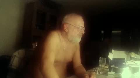 Snapshot of femdom_sub chatting on 14, 9, 2025 femdom_sub online show from 14, 9, 2025