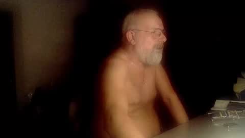 Snapshot of femdom_sub chatting on 26, 10, 2025 femdom_sub online show from 26, 10, 2025