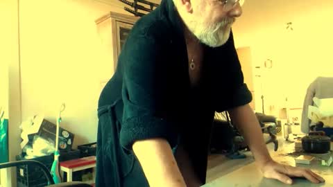 Snapshot of femdom_sub chatting on 7, 11, 2025 femdom_sub online show from 7, 11, 2025