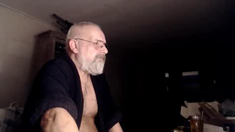 Snapshot of femdom_sub chatting on 19, 11, 2025 femdom_sub online show from 19, 11, 2025