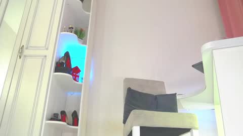 Snapshot of femdomheels chatting on 9, 1, 2025 femdomheels online show from 9, 1, 2025