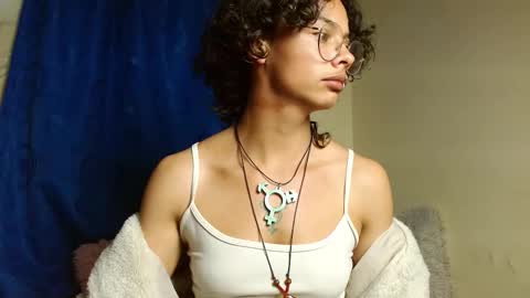 Snapshot of fenixmfx chatting on 24, 10, 2025 Fenix online show from 24, 10, 2025