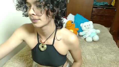 Snapshot of fenixmfx chatting on 27, 10, 2025 Fenix online show from 27, 10, 2025