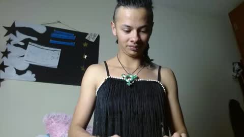 Snapshot of fenixmfx chatting on 12, 11, 2025 Fenix online show from 12, 11, 2025