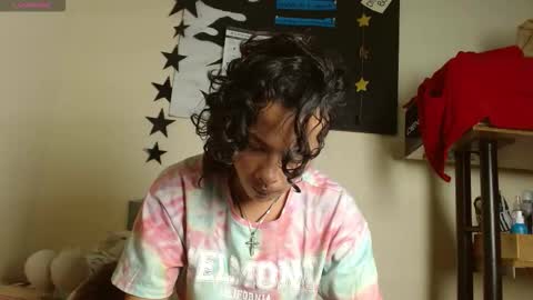 Snapshot of fenixmfx chatting on 4, 12, 2025 Fenix online show from 4, 12, 2025