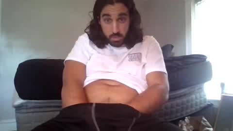 Snapshot of feralgbass chatting on 10, 9, 2025 feral online show from 10, 9, 2025