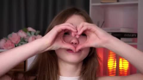 Serenellayou can call me...Kisi kisi meow meow online show from 9, 11, 2025