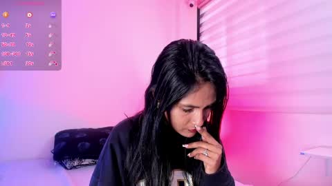 Snapshot of fernanda_liie_ chatting on 7, 5, 2026 fernanda_liie_ online show from 7, 5, 2026