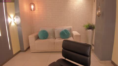 Snapshot of fernandax1_ chatting on 1, 2, 2025 FER online show from 1, 2, 2025