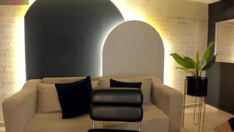 Snapshot of fernandax1_ chatting on 7, 10, 2025 FER online show from 7, 10, 2025