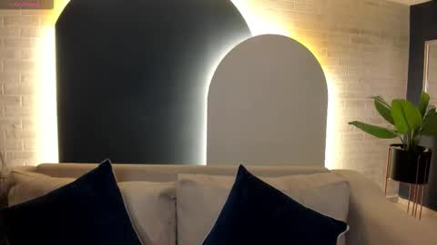 Snapshot of fernandax1_ chatting on 11, 10, 2025 FER online show from 11, 10, 2025