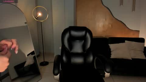 Snapshot of fernandax1_ chatting on 27, 11, 2025 FER online show from 27, 11, 2025