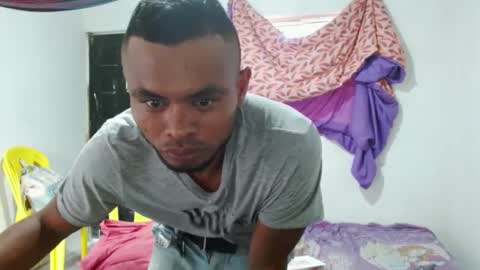 Snapshot of fernandez_latinblack chatting on 5, 3, 2025 fernandez_latinblack online show from 5, 3, 2025