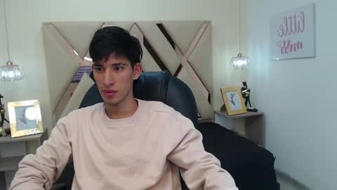 FER PHOENIX online show from 12, 2, 2025