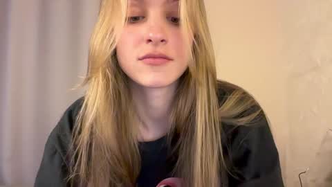 Lisa online show from 6, 12, 2024