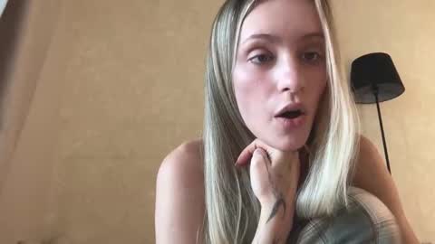 Lisa online show from 19, 9, 2025