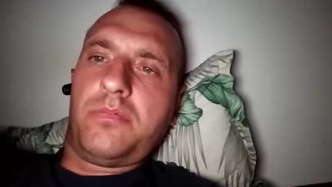 Snapshot of figonik chatting on 9, 10, 2025 Nick online show from 9, 10, 2025