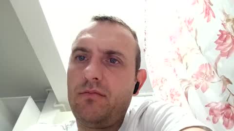 Snapshot of figonik chatting on 30, 10, 2025 Nick online show from 30, 10, 2025