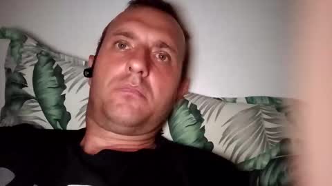 Snapshot of figonik chatting on 9, 11, 2025 Nick online show from 9, 11, 2025