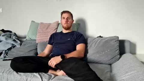 fiolkamil online show from 15, 10, 2025