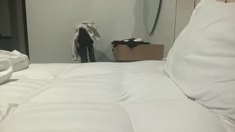 Snapshot of filouxx70 chatting on 24, 11, 2025 filouxx70 online show from 24, 11, 2025