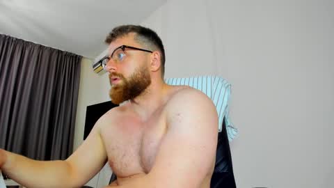 FindomGuyXXX online show from 8, 4, 2026