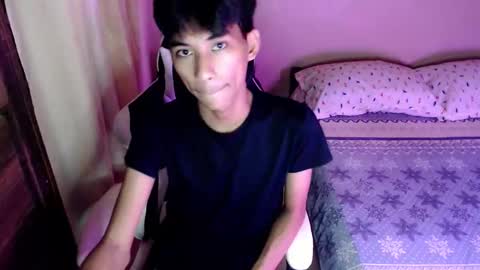 fineboii_rey18 online show from 21, 12, 2025