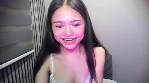 Snapshot of finekeona chatting on 19, 7, 2026 KEONA online show from 19, 7, 2026