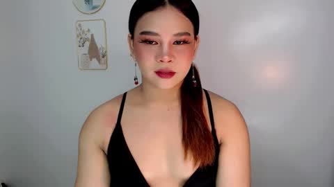 Snapshot of finest_jasminex chatting on 22, 5, 2026 Jasmine online show from 22, 5, 2026