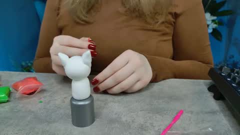 fiora online show from 16, 2, 2025