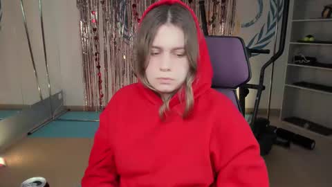 fiora online show from 21, 2, 2025