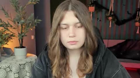 fiora online show from 23, 10, 2025