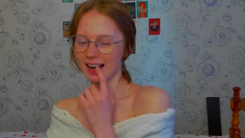 Snapshot of fire_luna chatting on 1, 5, 2026 fire_luna online show from 1, 5, 2026
