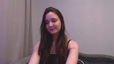 fireflies_fly_ online show from 10, 3, 2025