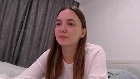 Snapshot of fireflies_fly_ chatting on 23, 11, 2025 fireflies_fly_ online show from 23, 11, 2025