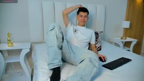 Snapshot of fireguy_99 chatting on 6, 11, 2025 Nicolas online show from 6, 11, 2025