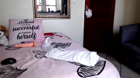 fitblair66_ online show from 8, 2, 2025