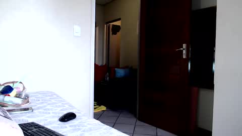 fitblair66_ online show from 17, 2, 2025