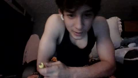 Snapshot of fitboi321 chatting on 8, 4, 2026 fitboi321 online show from 8, 4, 2026