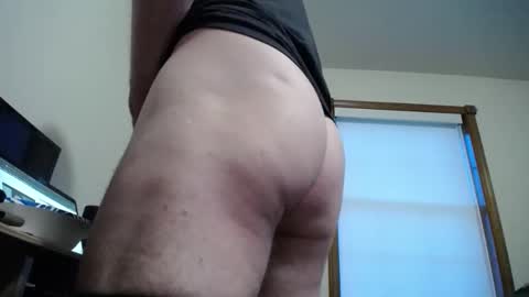 Snapshot of fitshow75 chatting on 3, 4, 2026 Links in Bio below online show from 3, 4, 2026