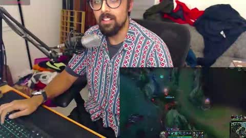 Snapshot of fizz6572 chatting on 8, 11, 2025 fizz6572 online show from 8, 11, 2025