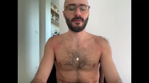 Fla is short for Flavio online show from 26, 2, 2025