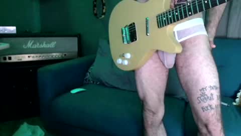 Flannel Dong online show from 15, 10, 2025