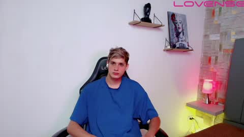 Snapshot of flaquito___ chatting on 5, 4, 2026 Flaquito online show from 5, 4, 2026