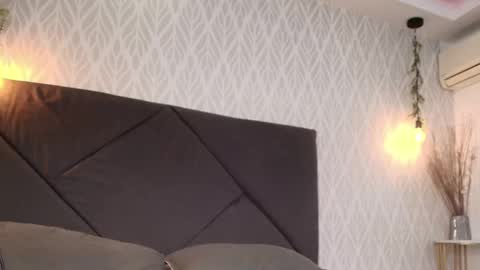 Flavia online show from 9, 11, 2025