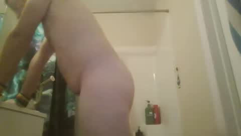 Snapshot of flboyz chatting on 21, 5, 2026 The Rain-Bro online show from 21, 5, 2026